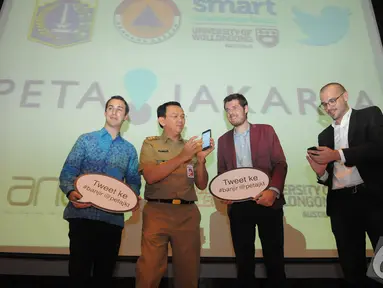 Gubernur DKI Jakarta Basuki Tjahaja Purnama hadir dalam peluncuran www.petajakarta.org, Jakarta, Selasa (2/12/2014). (Liputan6.com/Herman Zakharia)