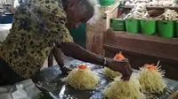 Marice Mambra dari Papua sudah 95 tahun jualan sayur (Foto: Kabarpapua.co)