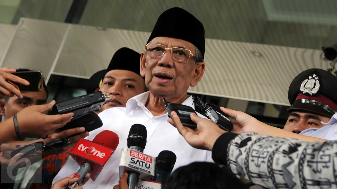 20160118-Anggota Watimpres Hasyim Muzadi Temui Pimpinan KPK-Jakarta