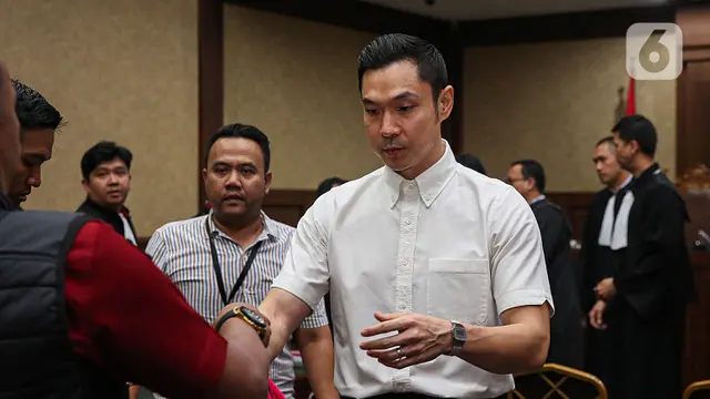 Penampilan Harvey Moeis Saat Jalani Sidang Dakwaan Kasus Korupsi Timah