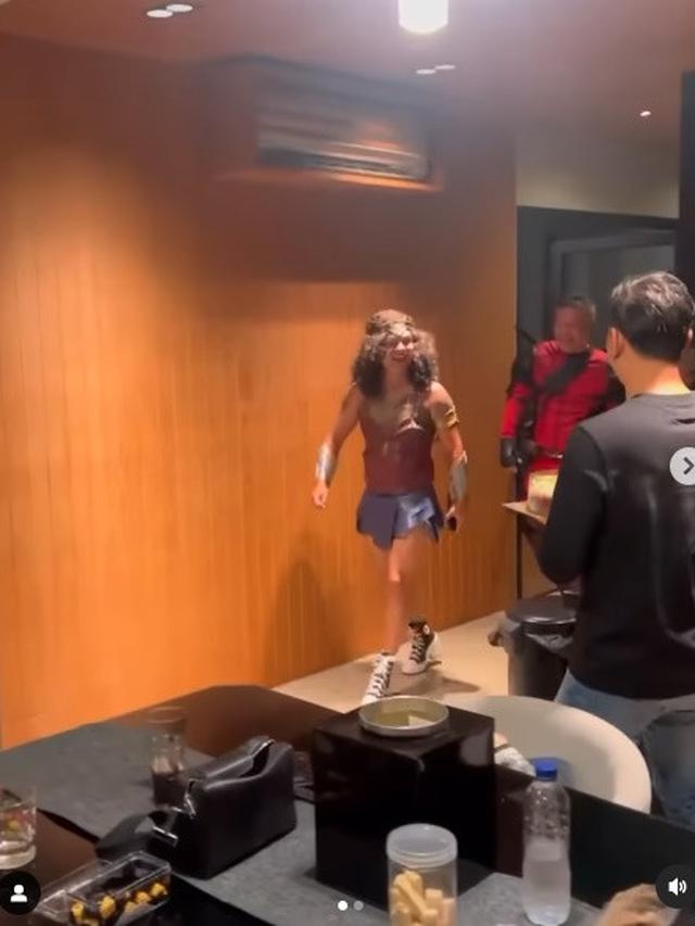 7 Momen Kocak Kejutan Ulang Tahun Gading, Wendy dan Tora Sudiro Dari Geng The Prediksi