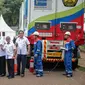 PT Pertamina (Persero) meresmikan pengoperasian Mobile Refueling Unit (MRU) atau Stasiun Pengisian Bahan Bakar Gas (SPBG) yang dapat berpindah tempat dari satu lokasi ke lokasi lain di Lapangan Banteng, Jakarta, Senin (16/11). (Liputan6.com/Faizal Fanani)