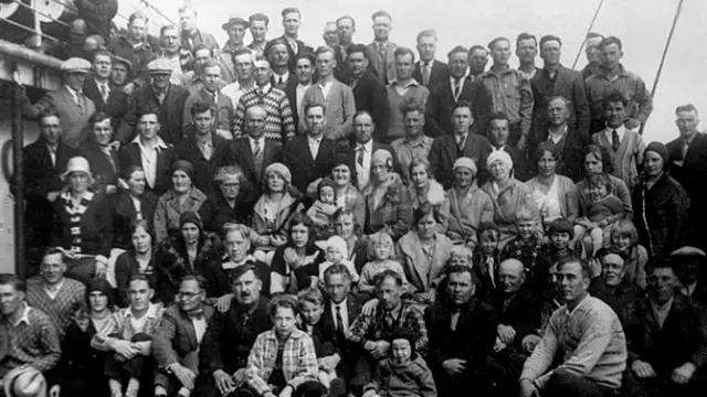 Kelompok pekerja dari AS dan Kanada mengunjungi Uni Soviet. Seperti yang Anda lihat, orang-orang kulit hitam jarang ada di antara mereka (RBTH Indonesia/Sputnik)