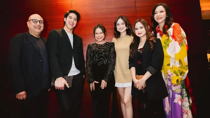 Resmi Go Public, Ini Potret Unggahan Pertama El Rumi Bareng Syifa Hadju