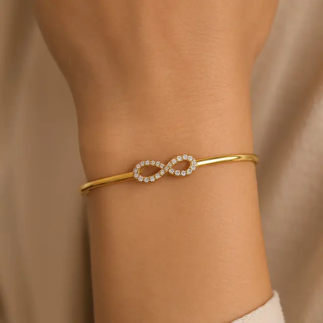Model Gelang Emas 22 Karat 5 Gram yang Lagi Tren di 2025