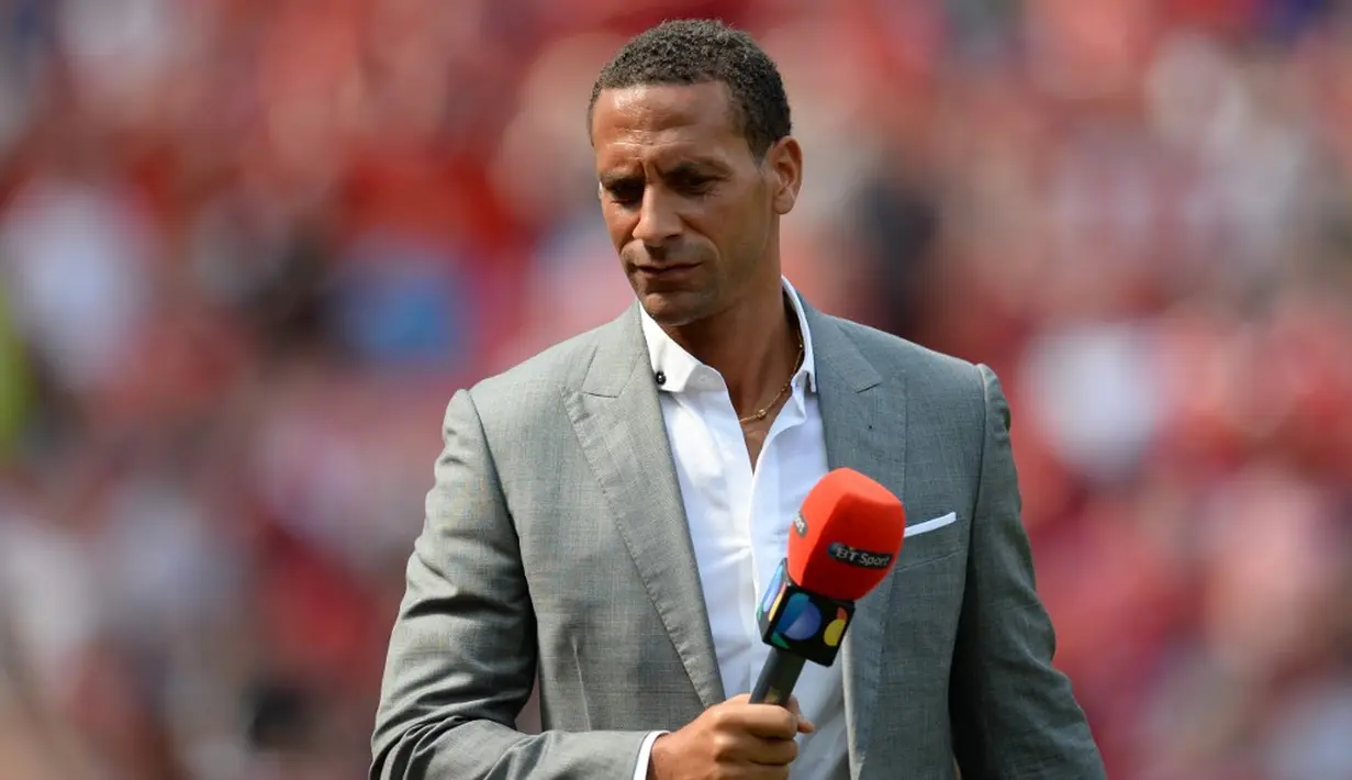 3. Rio Ferdinand - Sudah satu dekade Rio mendirikan clothing line yang diberi nama FIVE Supply. Fokus dari pasar Ferdinand adalah Headware segala umur. (AFP/Oli Scarff)