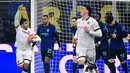 Jelang pertandingan berakhir, pada menit ke-83, Bologna akhirnya menipiskan ketertinggalan melalui aksi Santiago Castro. Tampak dalam foto, penyerang Bologna asal Argentina, Santiago Castro (kiri) melakukan selebrasi usai mencetak gol pertama untuk I Nerazzurri dalam pertandingan pekan ke-17 Serie A Italia melawan Inter Milan di Stadion San Siro, Milan, Minggu (4/1/2026) waktu setempat atau Senin (5/1/2026) dini hari WIB. (Piero CRUCIATTI/AFP)