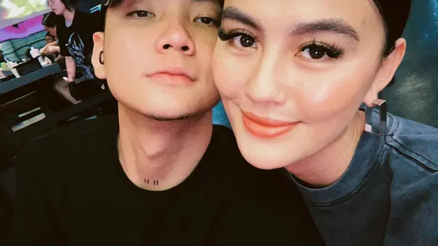 Agnez Mo dan Adam Rosyadi