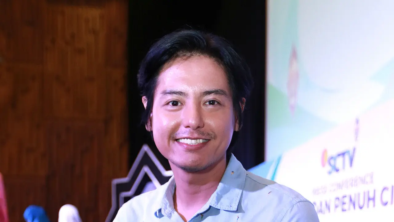 [Fimela] Roger Danuarta