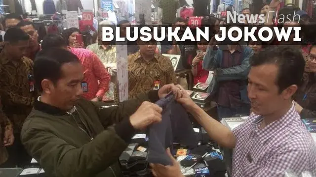 Disela-sela kunjungan kerja Presiden Jokowi di Balikpapan, sempat mampir berbelanja kebutuhan pribadi.