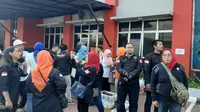 Suasana di LP Cipinang Jakarta jelang pembebasan Ahmad Dhani. (Liputan6.com/Yopi Makdori)