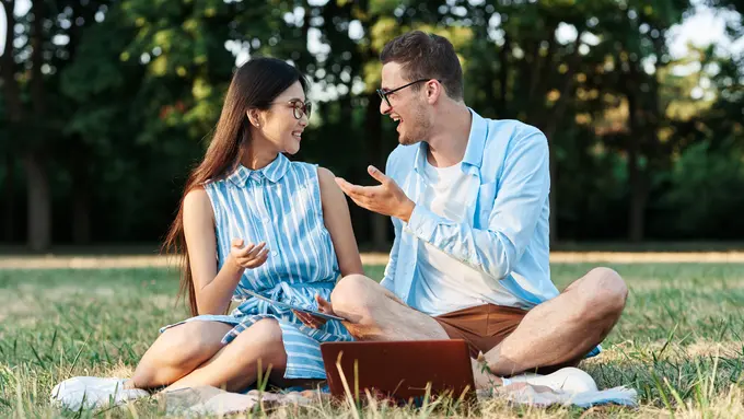 pasangan cinta