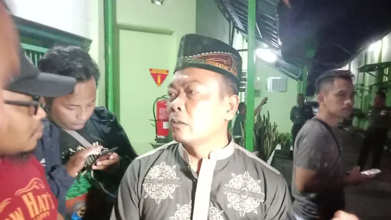 Ketakutan Pasca-Keroyok Anggota TNI, 5 Anggota Ormas Serahkan Diri