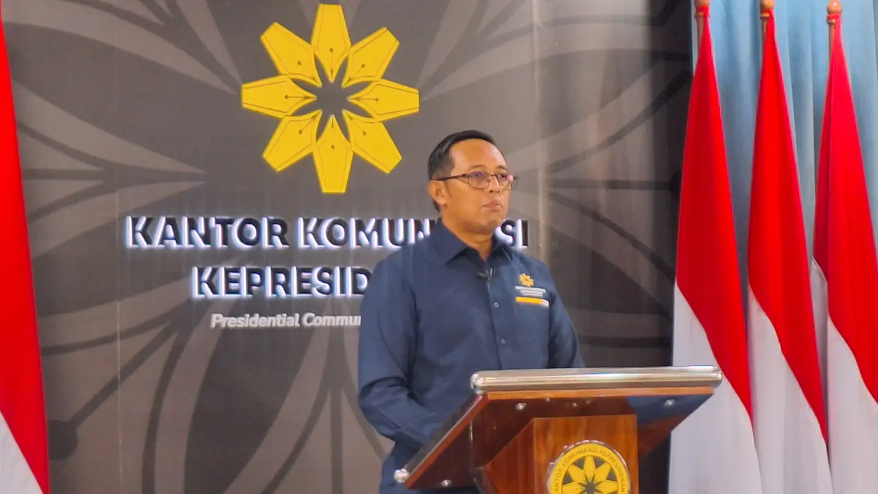 Kepala PCO Hasan Nasbi mengatakan Menko Perekonomian Airlangga Hartarto berangkat ke Washington DC, Amerika Serikat (AS) untuk melakukan negosiasi dengan pemerintah AS.