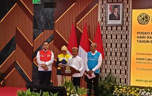 Menteri Energi dan Sumber Daya Mineral (ESDM) Bahlil Lahadalia di Kantor Kementerian ESDM, Jumat (19/12/2025). (Foto: Liputan6.com/Maulandy R)