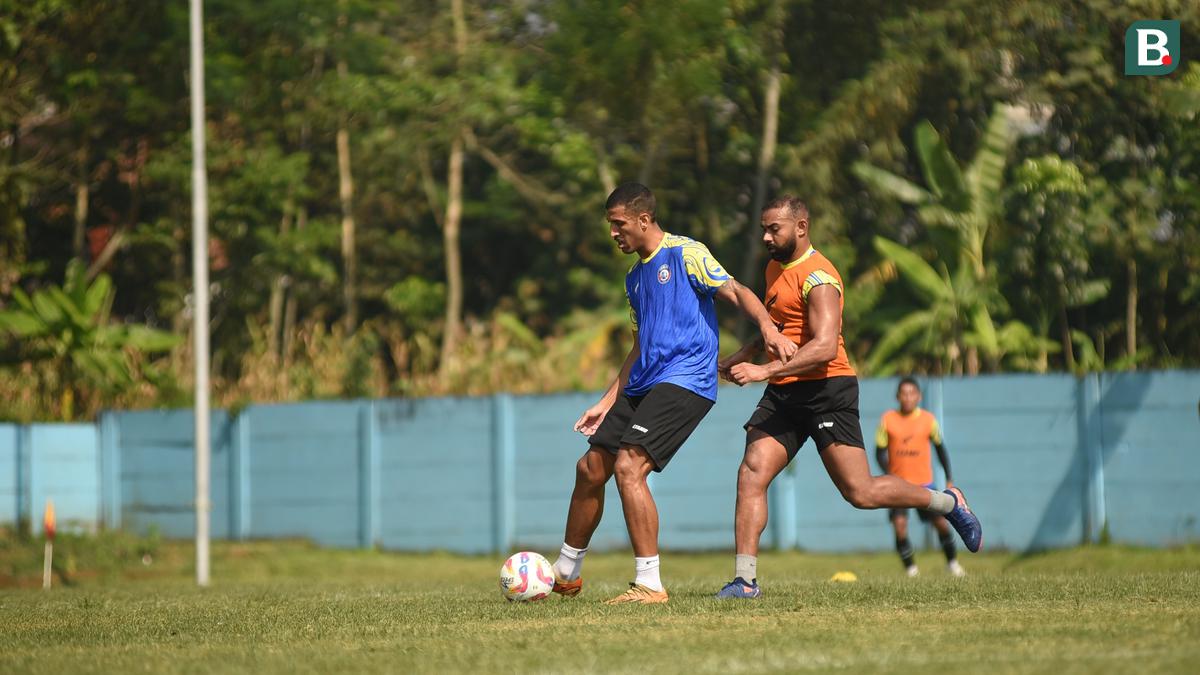Arema FC Imbang Vs PSIM di BRI Super League, Marcos Santos: Yann Motta Tak Layak Dapat Kartu Merah