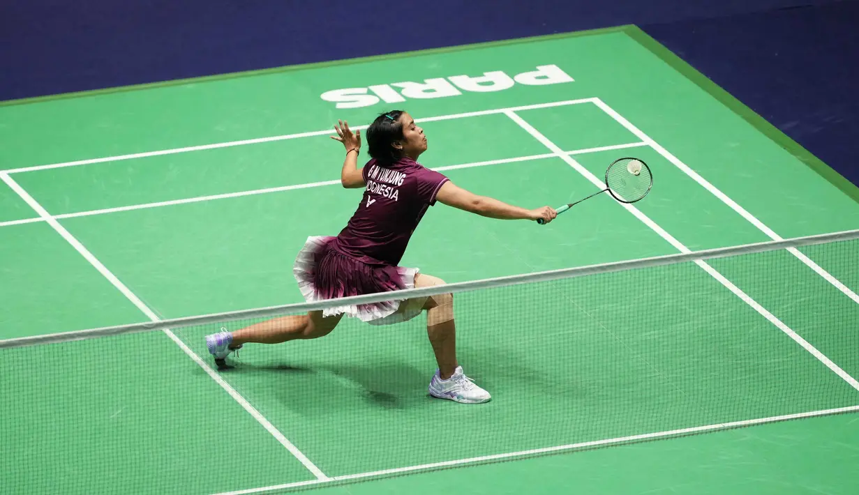 Hingga akhir pertandingan, Gregoria Mariska Tunjung tetap menjaga dan menunjukkan kualitas permainannya. (Dimitar DILKOFF/AFP)