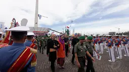 Pameran digelar dalam rangka memperingati HUT ke-69 TNI AD dan dibuka dari 12-15 Desember mendatang, Jakarta, Jumat (12/12/2014). (Liputan6.com/Faizal Fanani)
