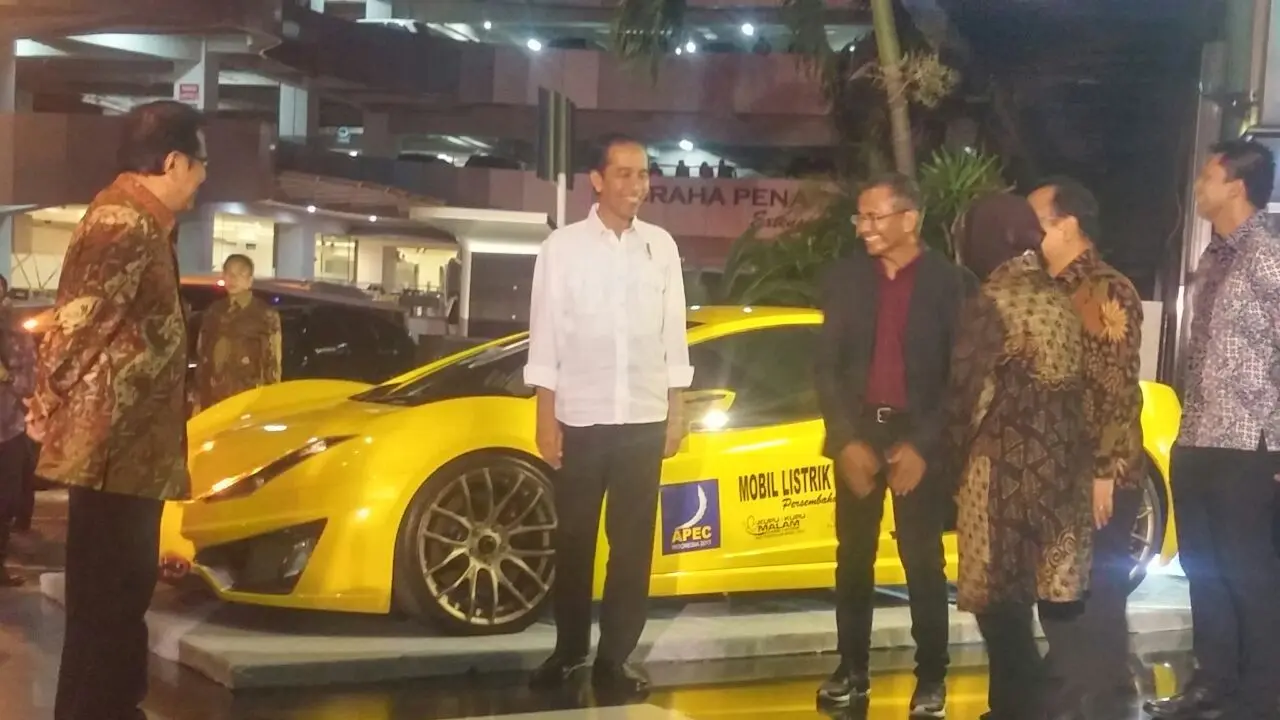 Jokowi dan mobil listrik Selo