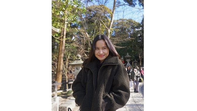 Jadi Ussy Film Virgo, Ini 6 Potret Terbaru Satine Zaneta Anak Abimana Aryasatya (sumber: Instagram.com/satinezaneta)