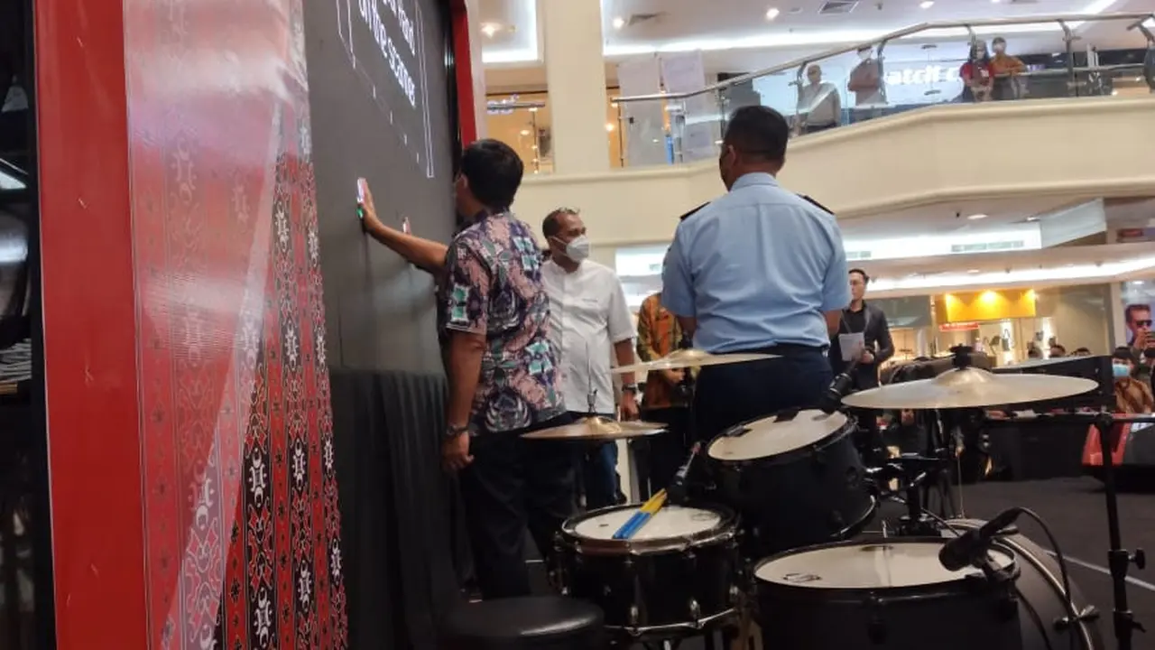 Peluncuran Mobile Intellectual Property Clinic atau Klinik Kekayaan Intelektual Bergerak di Megamall Manado, Sulut, Kamis (12/5/2022).