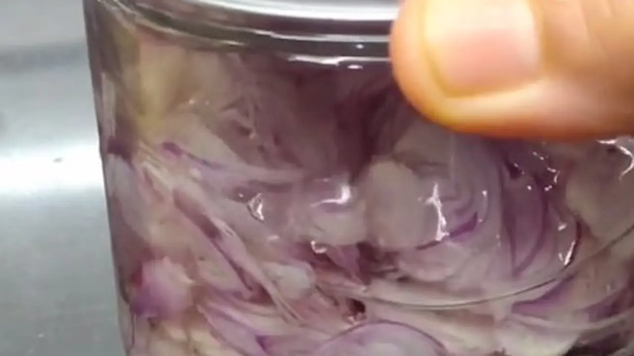 Awet Selama 2 Minggu, Begini Cara Gampang Bikin Baceman Bawang Merah