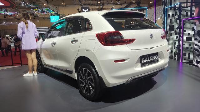 Sisi belakang New Suzuki Baleno