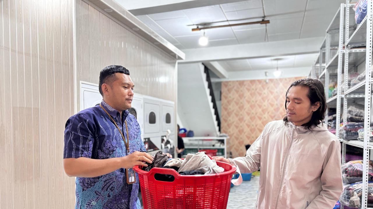 Berawal dari Jualan Mainan Anak, Pemilik UMKM di Kabanjahe Ini Sukses Kembangkan Usaha Berkat Bantuan KUR BRI