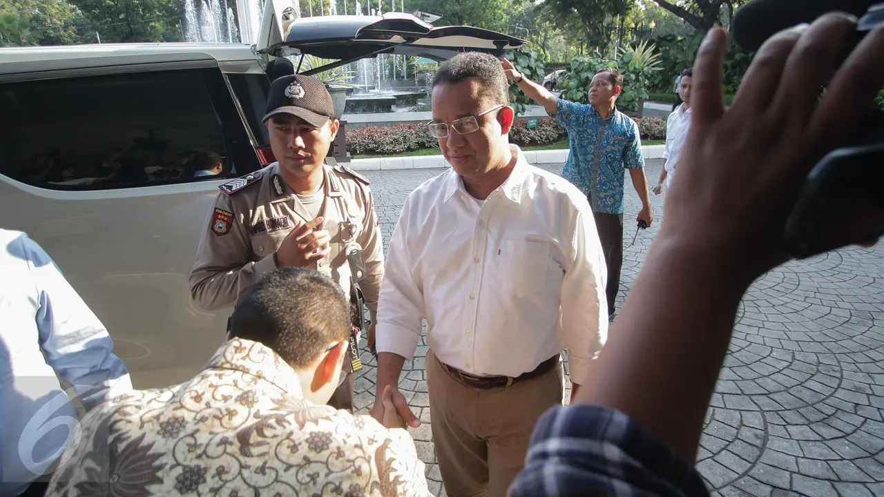 20170420-Ahok dan Anies Berjumpa di Balai Kota-Fanani