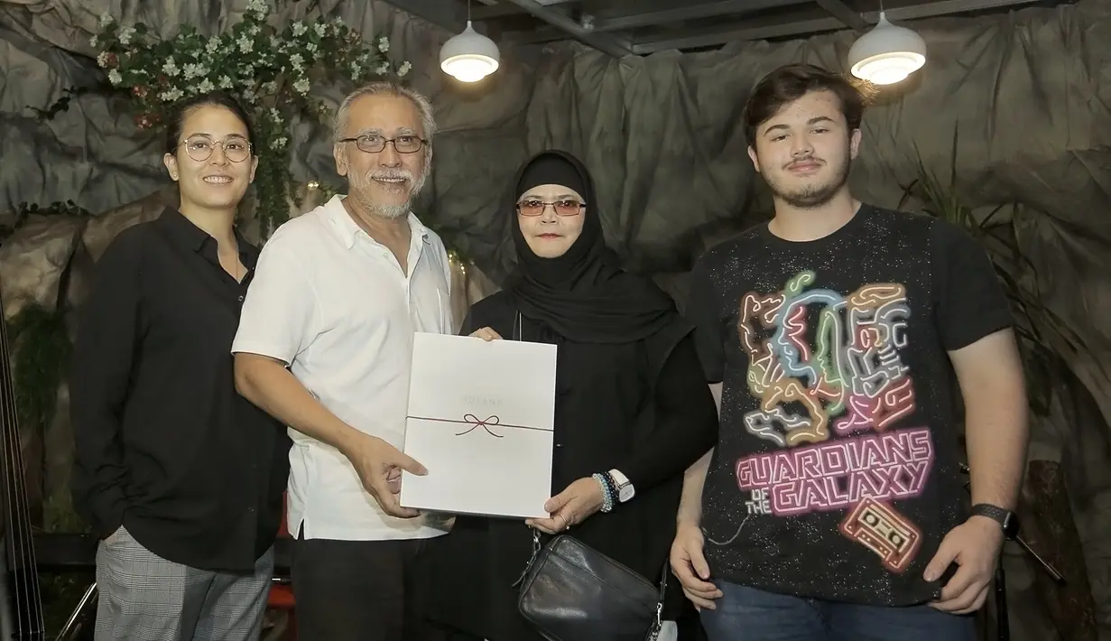 Iwan Fals, Rosana, Cikal dan Raya