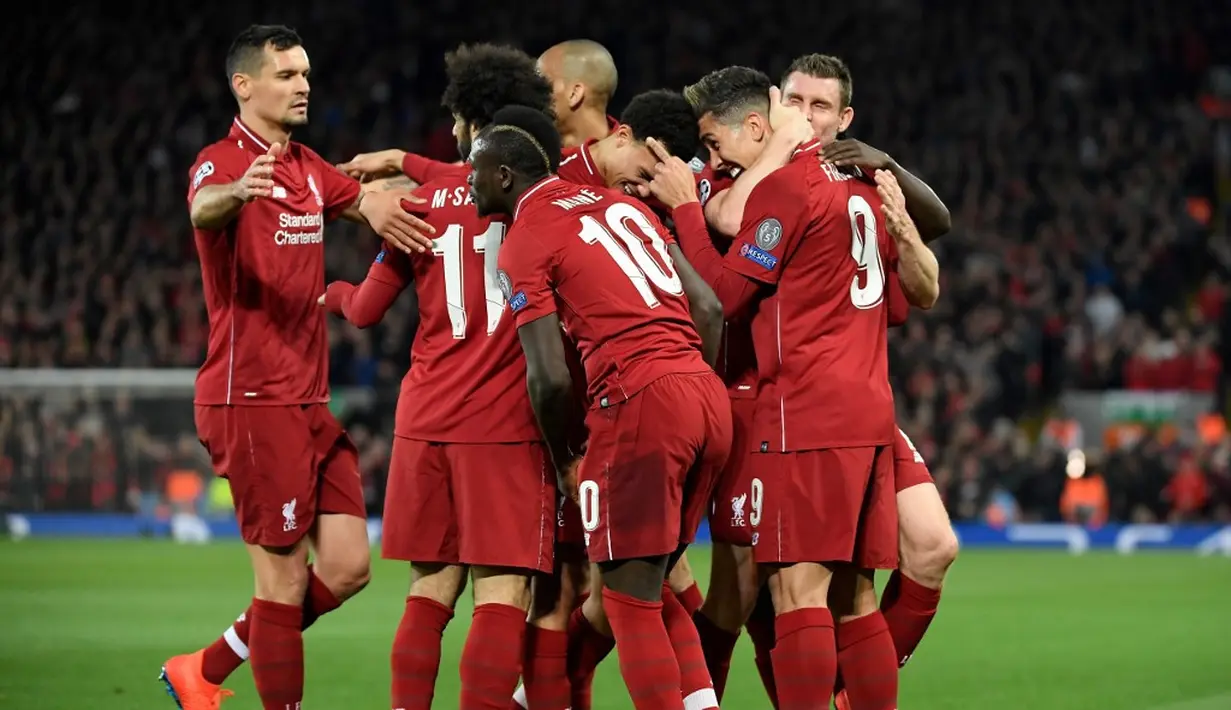 Selebrasi golpertama Liverpool yang dicetak Nabi Keita pada leg 1, babak perempat final Liga Champions yang berlangsung di Stadion Anfield, Liverpool, Rabu (10/4). Liverpool menang 2-0 atas Porto (AFP/Glyn Kirk)