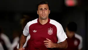 Real Madrid Kejar Rodri, Florentino Perez Langgar Pakem Transfernya Sendiri