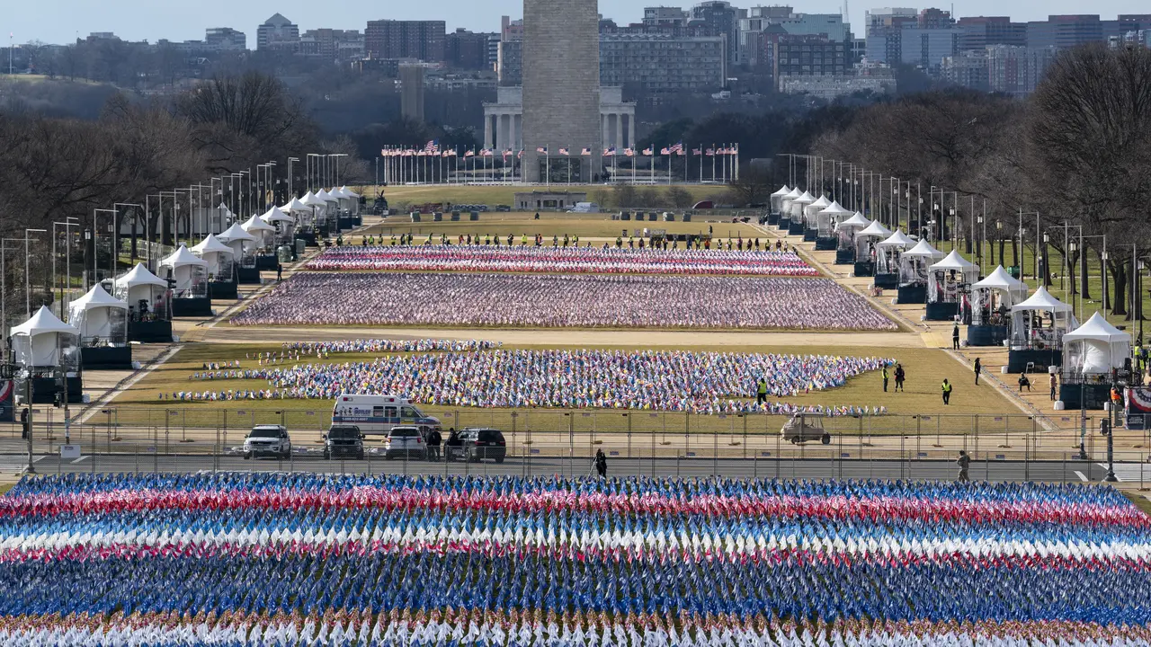 Ribuan Bendera AS Sambut Pelantikan Joe Biden