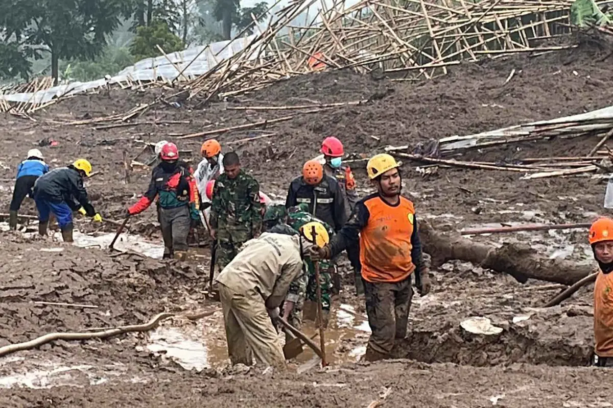 Hari Kelima Pencarian Korban Longsor Cisarua Bandung Barat: Total 53 Korban Ditemukan, 27 Masih Hilang