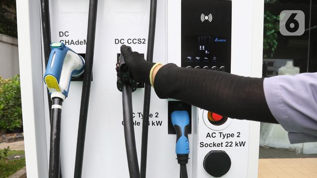 Pertamina Siapkan Stasiun Pengisian Kendaraan Listrik Umum