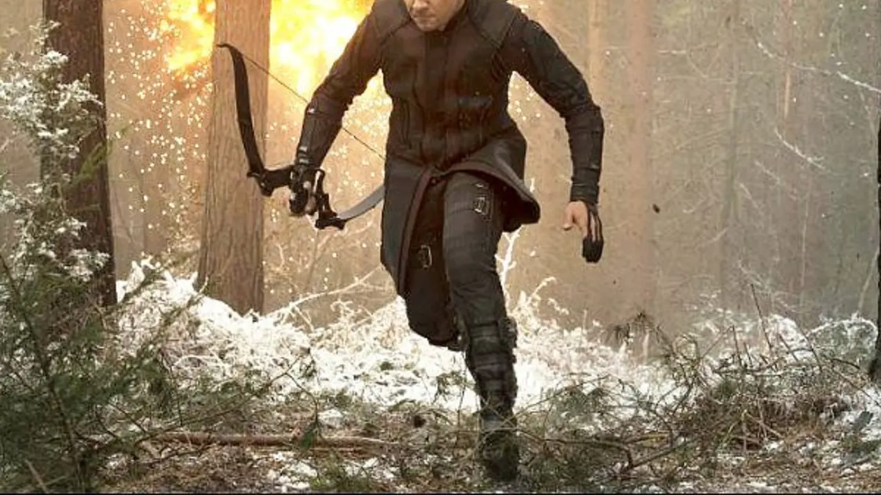 [Bintang] Jeremy Renner Hawkeye