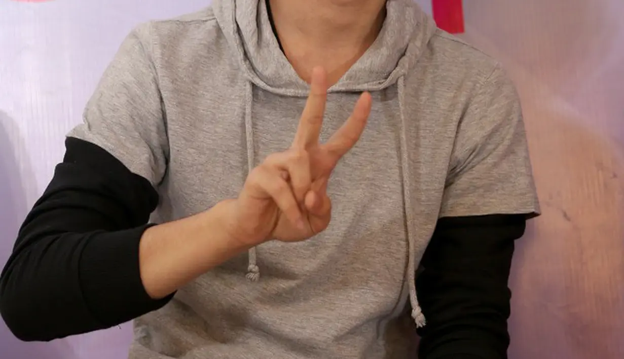 Aliando dipercaya juri sebagai lawan akting para peserta Miss Celebrity Indonesia 2015. (Andy Masela/Bintang.com)