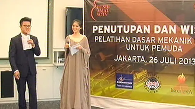 Pundi Amal SCTV mengangkat anak-anak putus sekolah