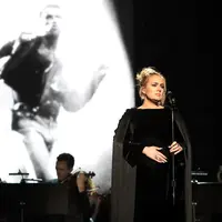 Grammy Awards 2017 tidak hanya menampilkan Adele, namun terdapat sederet musisi hebat lainnya seperti Beyonce, Lady Gaga, dan lainnya yang juga turut memeriahkan acara bergengsi tersebut. (AFP/Bintang.com)