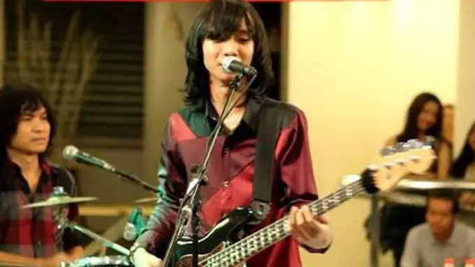 copyright vemale/nisha