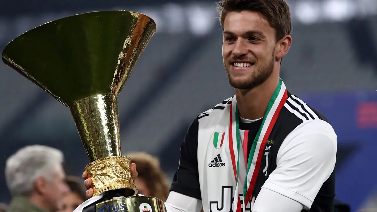 Bek Juventus Daniele Rugani Positif Virus Corona