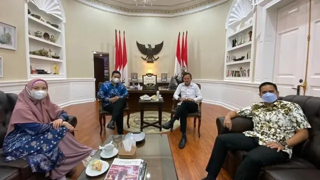 6 Potret Chacha Frederica Jadi Ibu Bupati, Temani Kegiatan Sang Suami