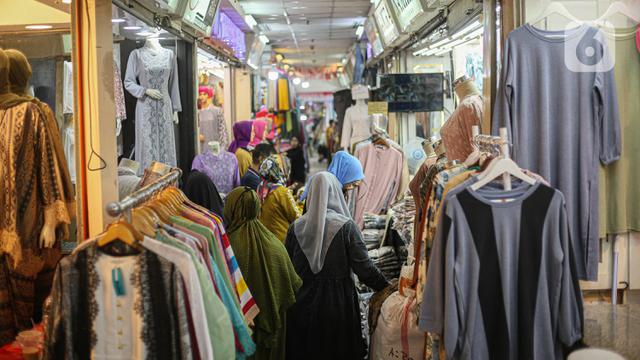 Pasar Tanah Abang Mulai Bergeliat Kembali