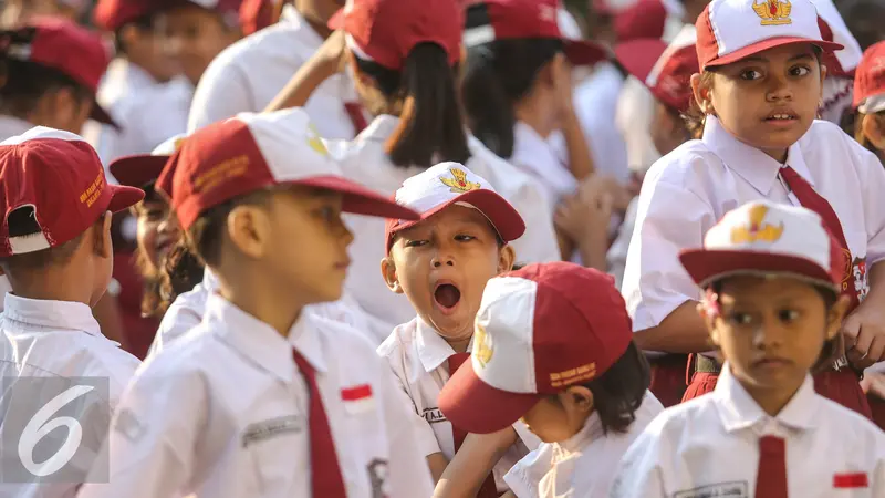 20150727-Hari-Pertama-Masuk-Sekolah-Jakarta7