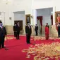 Presiden Jokowi melantik 6 menteri dan 5 wakil menteri di Istana. (Youtube Sekretaris Presiden)