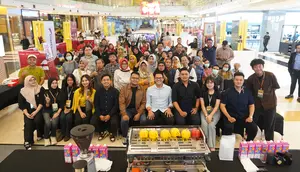 Asuro,menggelar acara Suara Arek Suroboyo Vol 1 dalam rangka menyambut Hari Jadi Kota Surabaya ke-731 di Atrium Grand City Surabaya. (Istimewa)