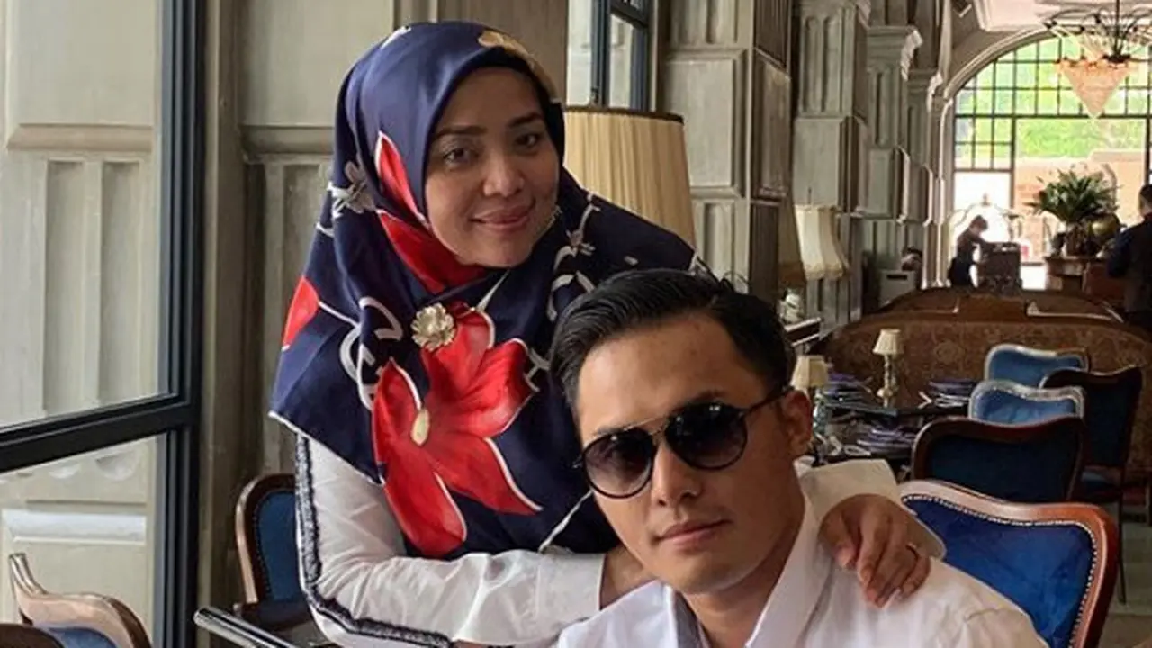 Muzdalifah dan Fadel Islami (https://www.instagram.com/p/Bvx3Z4UBcB4/)