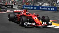 Pebalap Ferrari, Kimi Raikkonen, menilai raihan pole position bukan jaminan kemenangan di GP Monaco. (Twitter/F1)