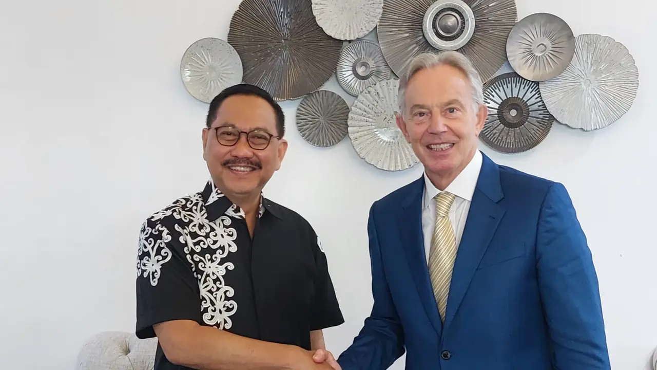 Kepala Otorita Ibu Kota Nusantara (OIKN) Bambang Susantono, bertemu dengan mantan Perdana Menteri Inggris Tony Blair di Jakarta pada Rabu (1/06/2022)