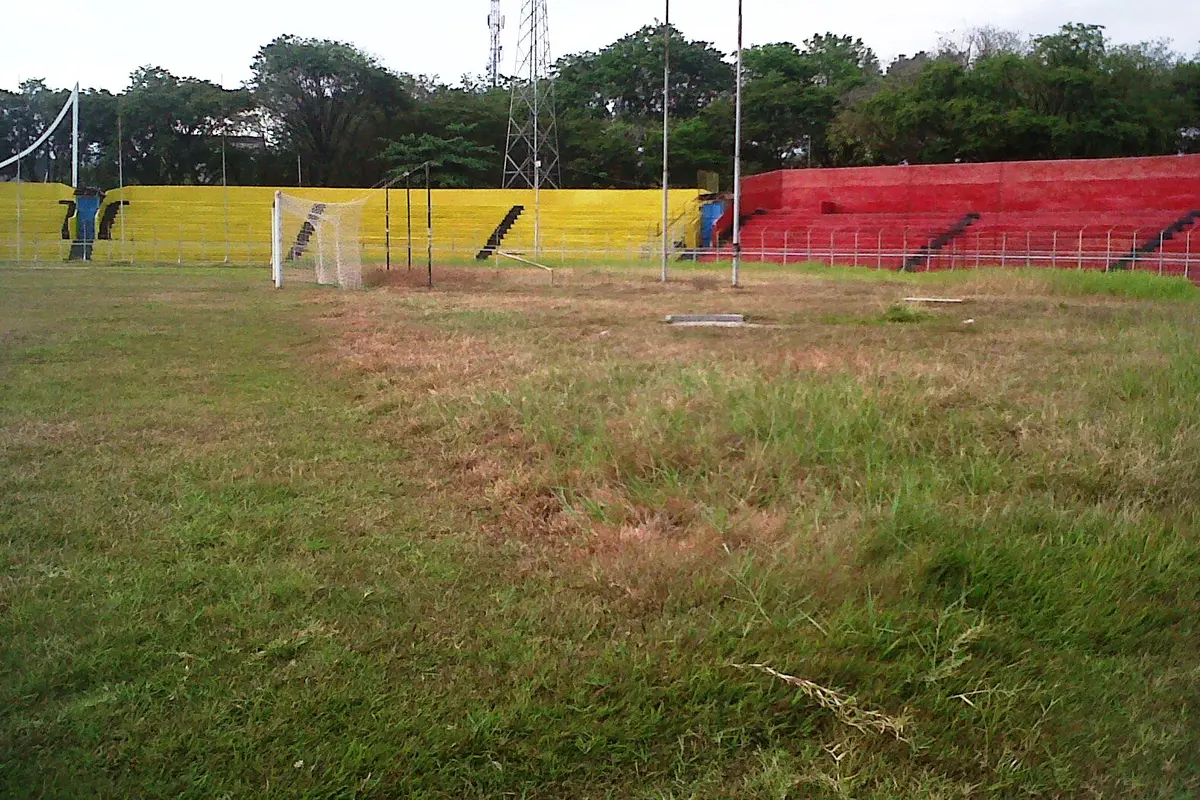 Stadion H. Agus Salim